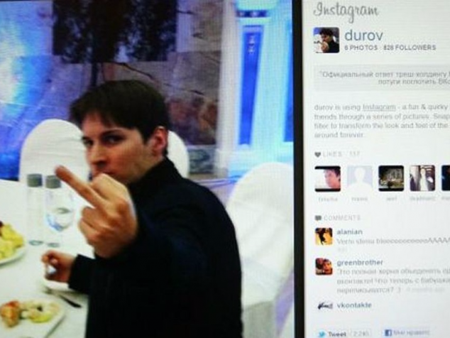 Дуров процитировал свой средний палец в ответ на слухи о продаже Telegram