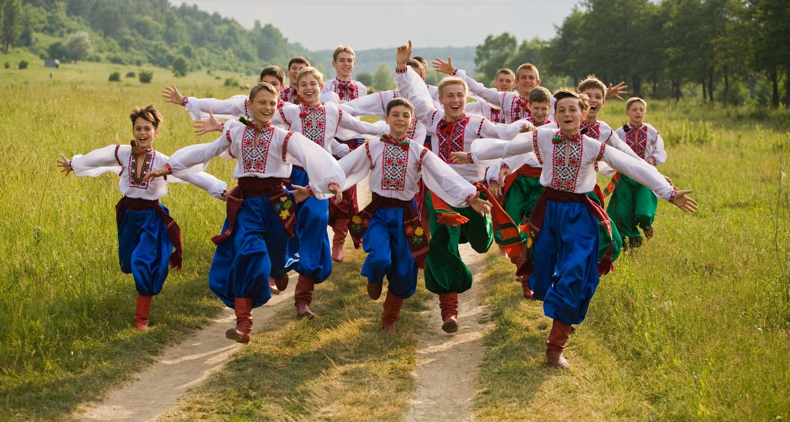 Северные украинцы. Украинцы народ. Национальная культура Украины. Украинский хоровод. Народные танцы.